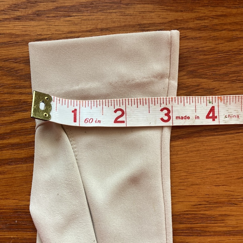 Vintage Off-White Nylon Gloves w/ 4 Button Accent - Picture 5 of 7